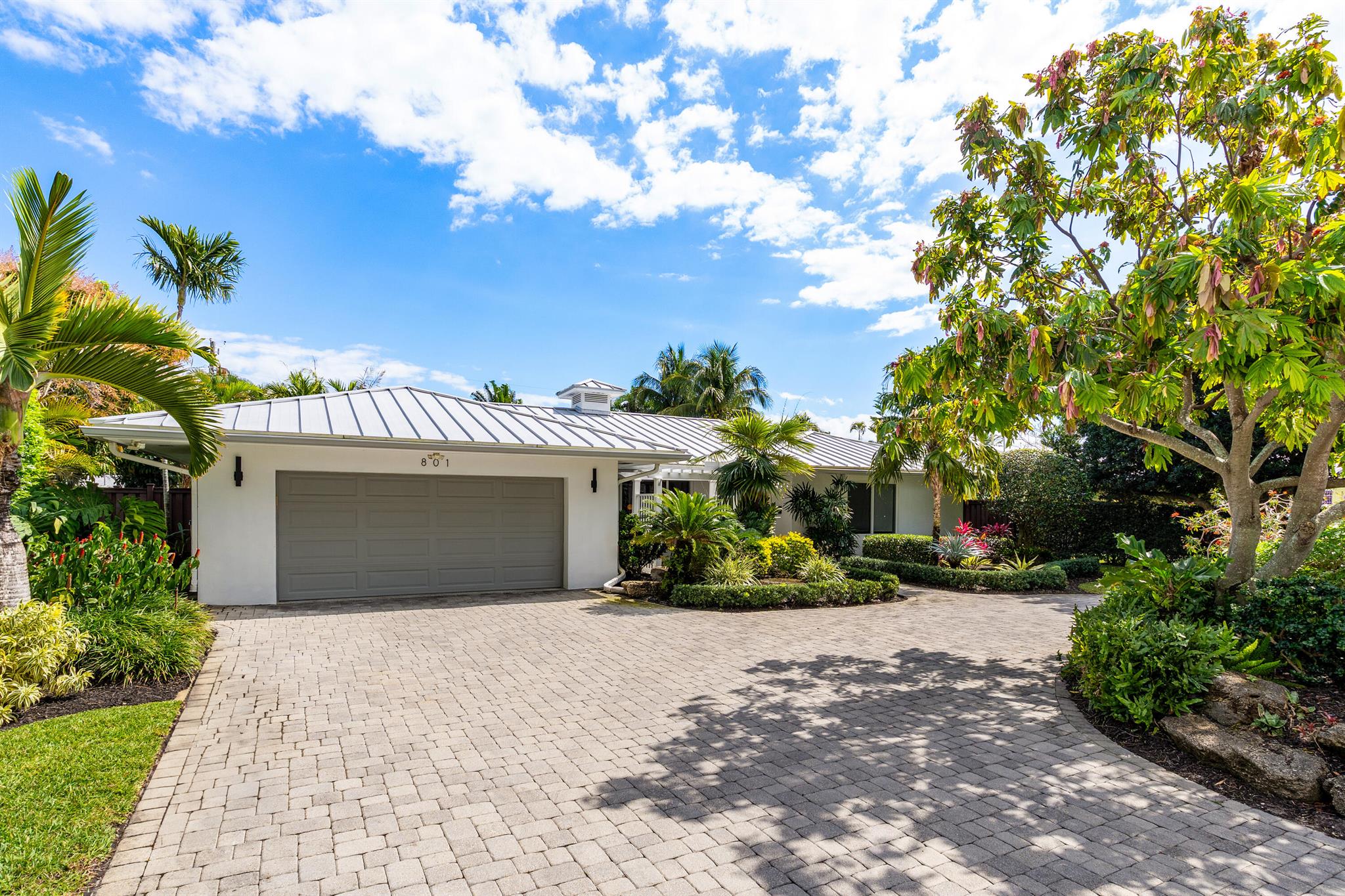 801 NW 4th Avenue