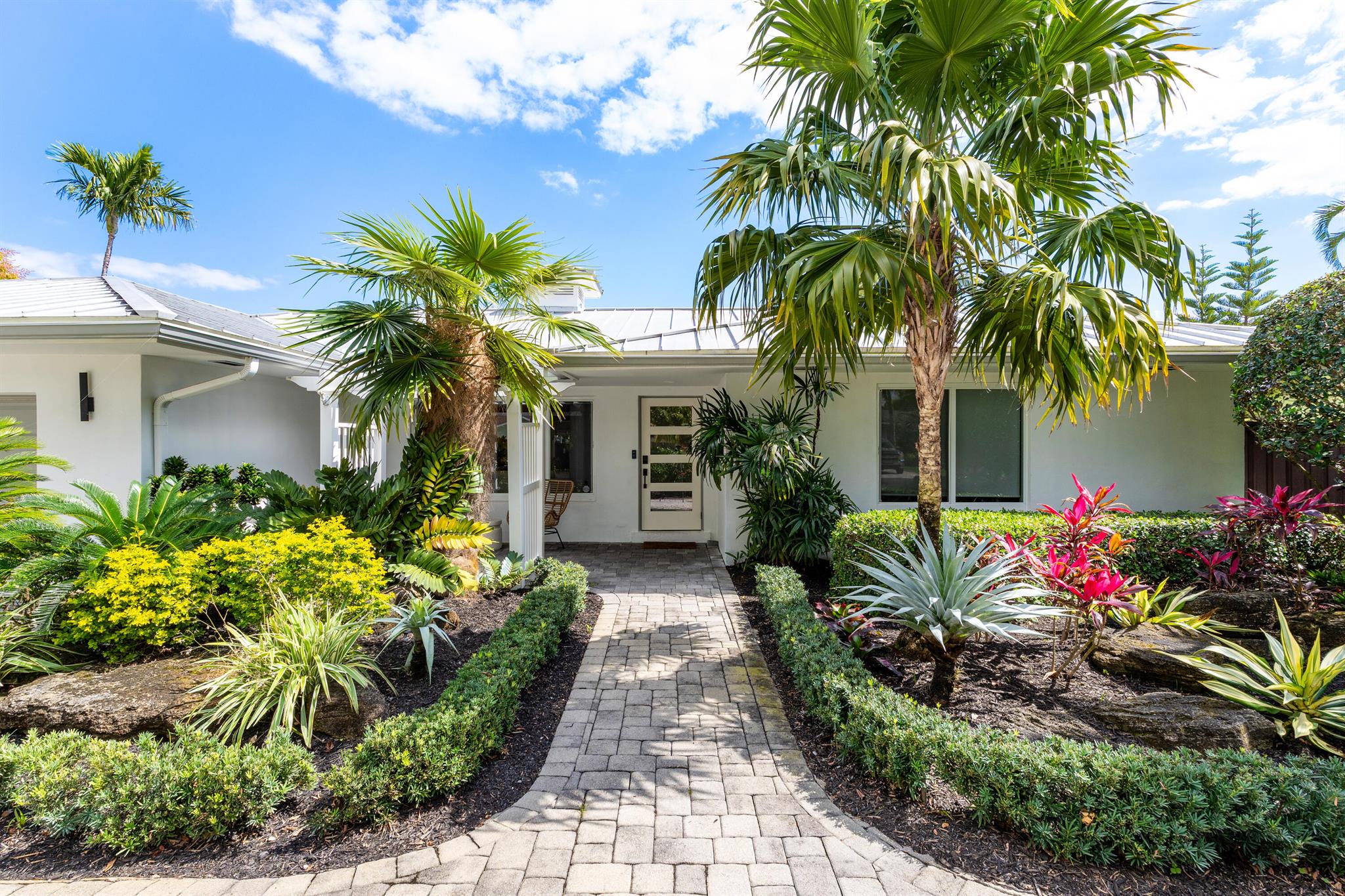 801 NW 4th Avenue