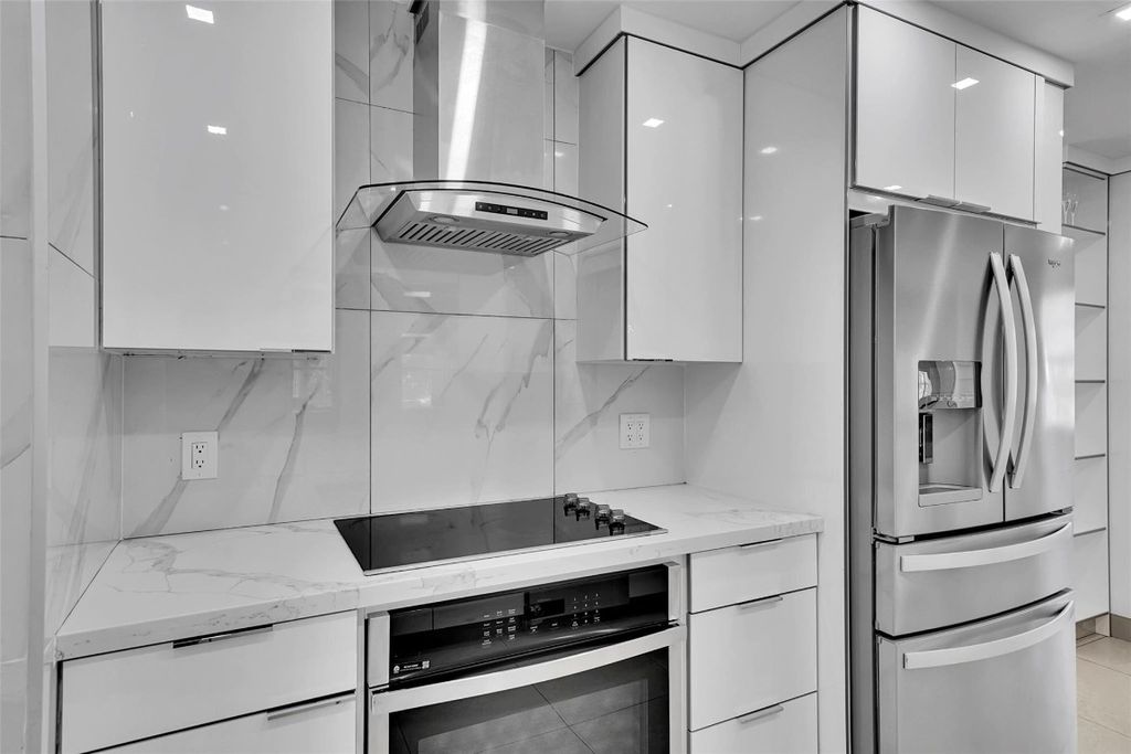 Photo of 301 NW 38th Street, Deerfield Beach, FL 33064 (MLS # F10514213)