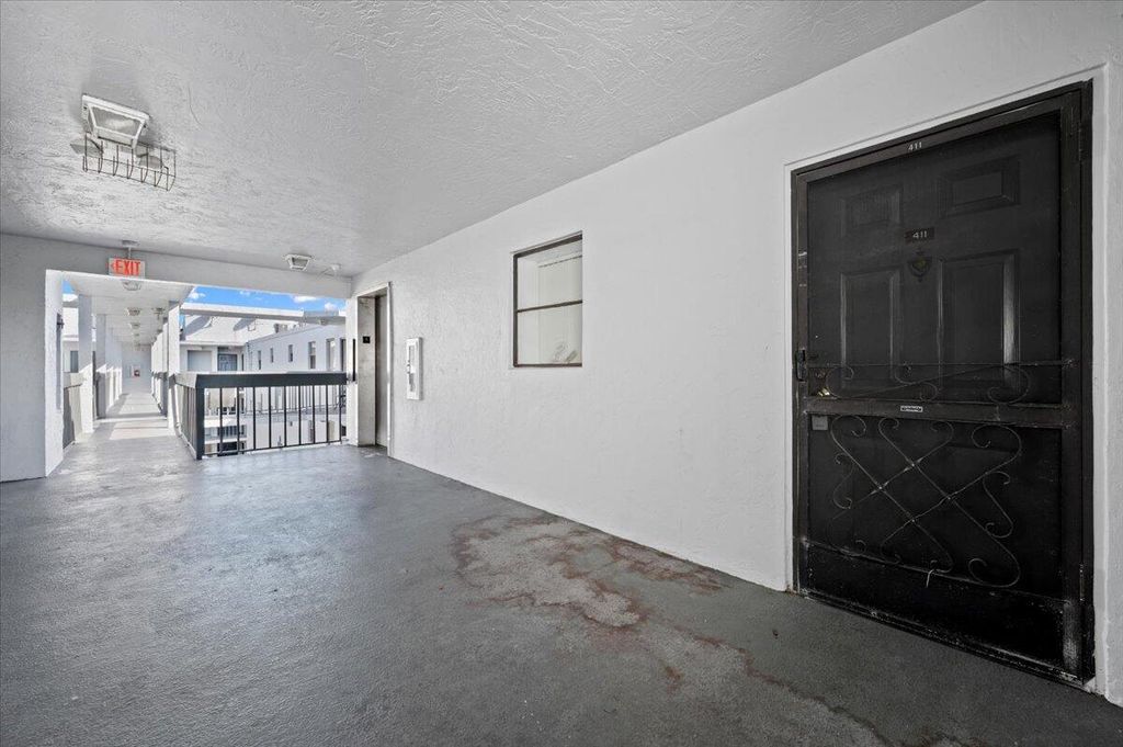 Photo of 1880 N Congress Avenue #411, West Palm Beach, FL 33401 (MLS # R10956086)