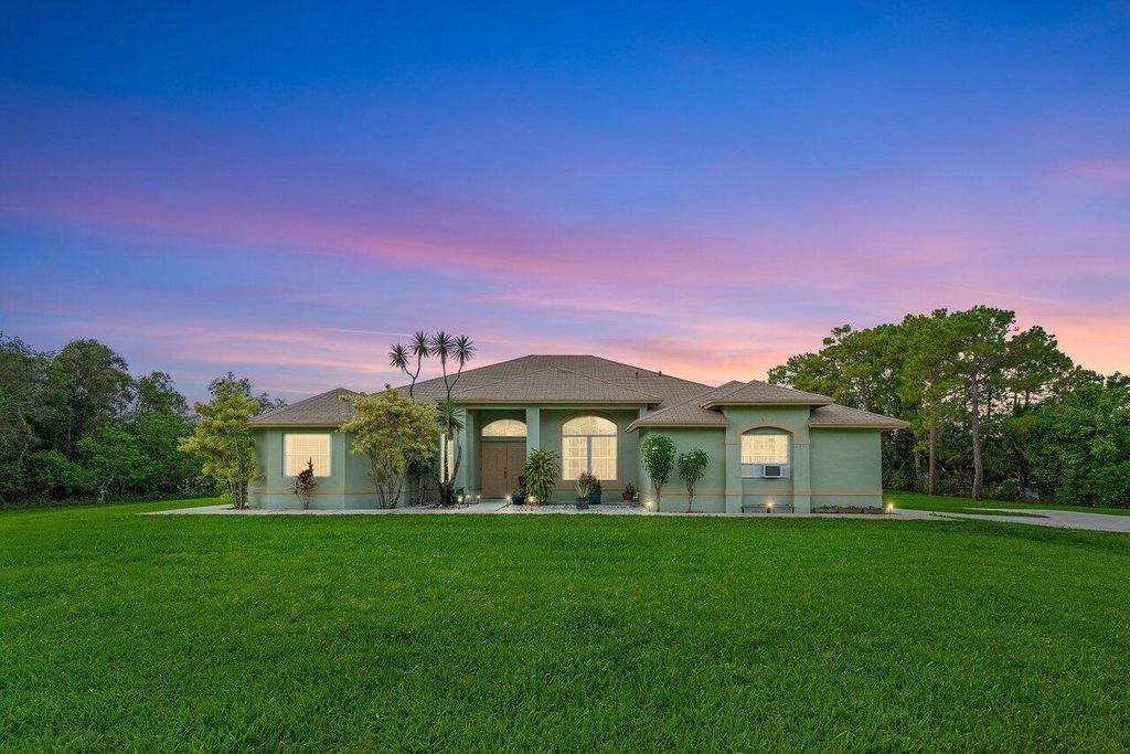 Photo of 16932 87th Lane N, The Acreage, FL 33470 (MLS # R11101400)