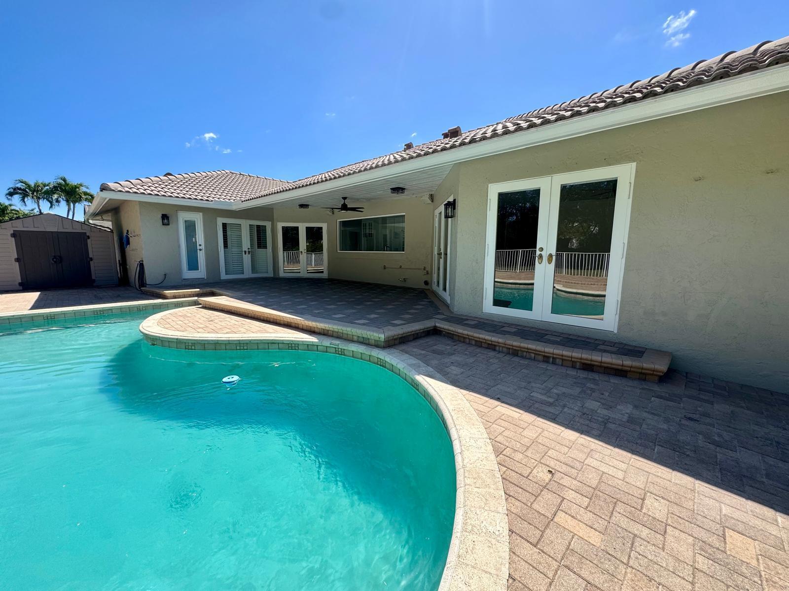 BOCA RATON BATH & TENNIS CLUB - Residential Lease