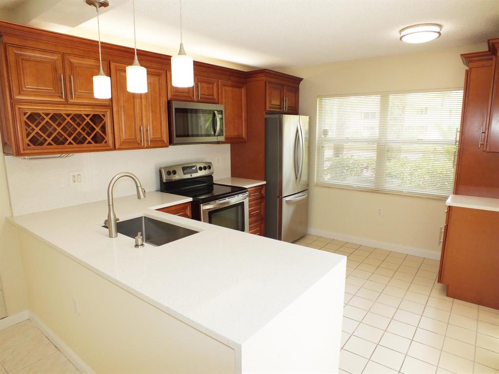 STAMFORD AT ROYAL PALM BEACH - Residential