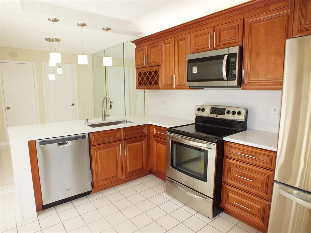 STAMFORD AT ROYAL PALM BEACH - Residential