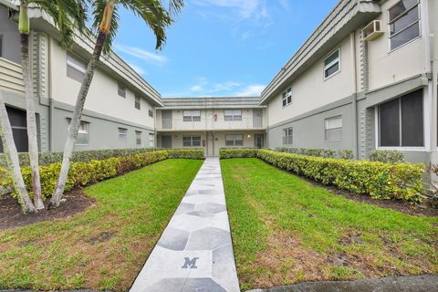 597 Monaco M Delray Beach FL 33446