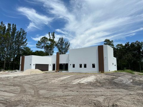 A home in Loxahatchee