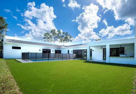 A home in Loxahatchee