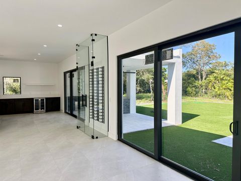 A home in Loxahatchee