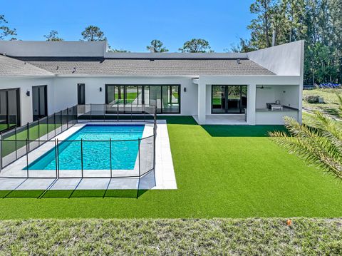 A home in Loxahatchee