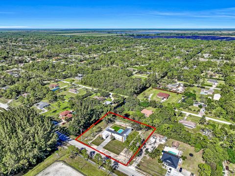 A home in Loxahatchee