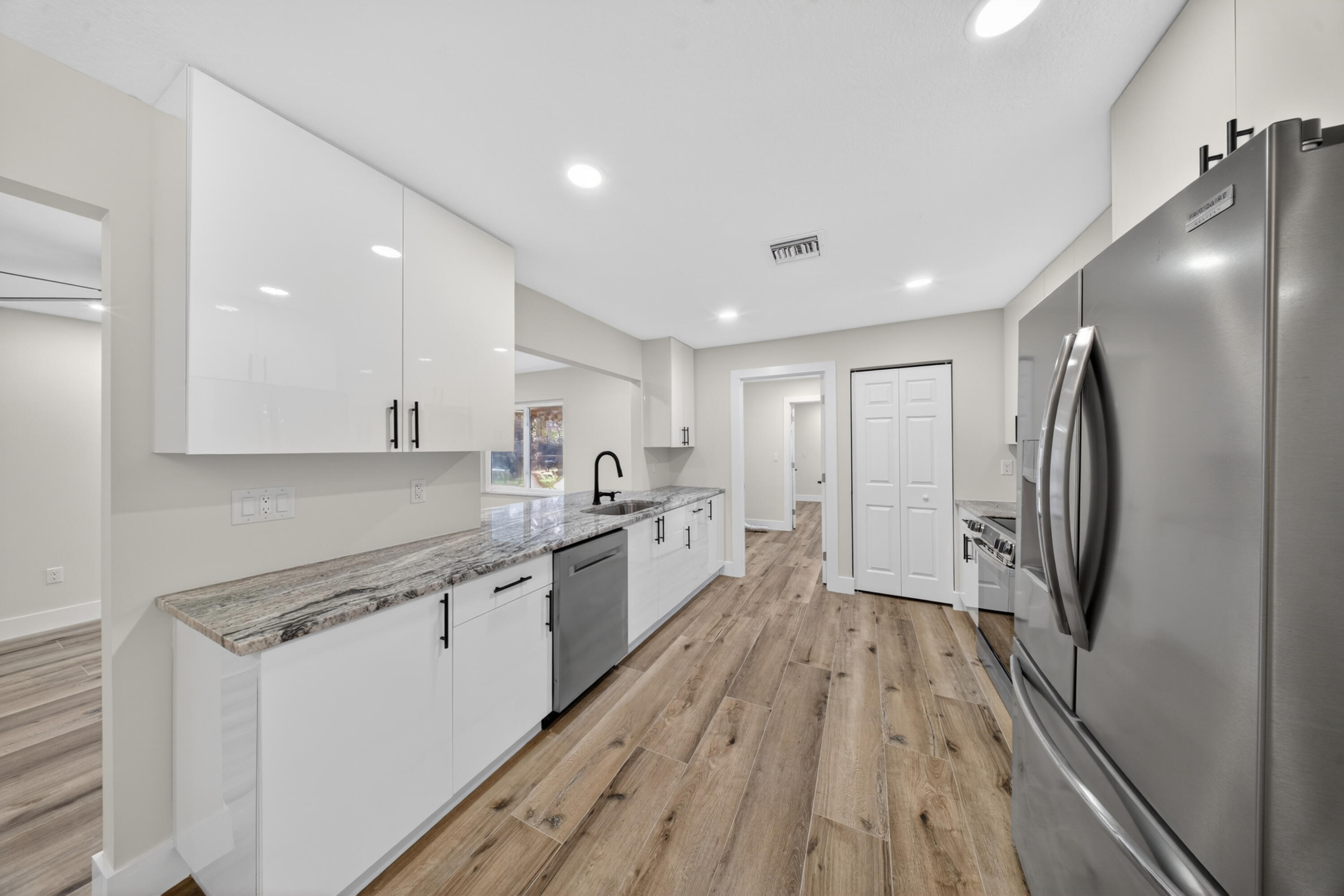 SOUTH PORT ST LUCIE UNIT 5 - Residential