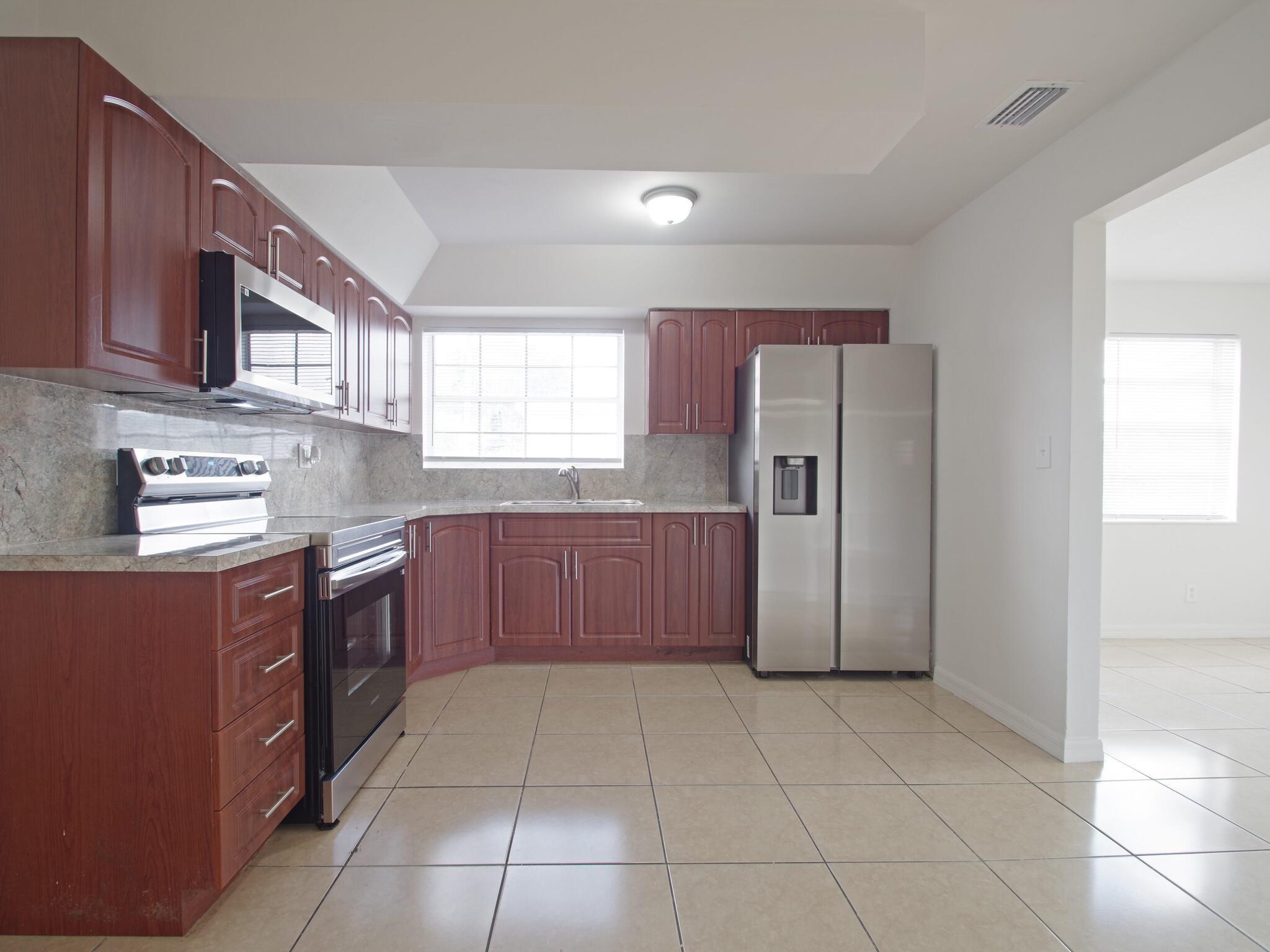 Lauderdale Lakes North Ga - Residential