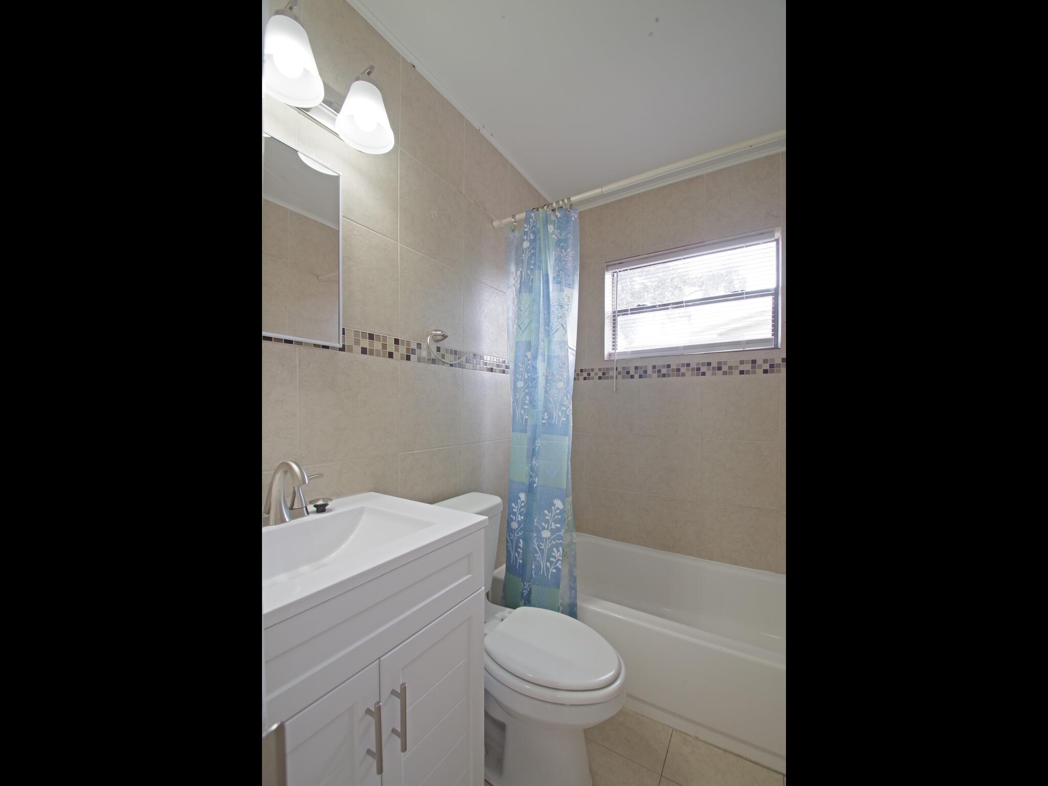 Lauderdale Lakes North Ga - Residential