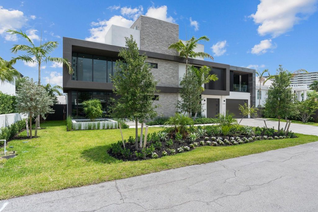 Photo of 2881 NE 35th Street, Fort Lauderdale, FL 33306 (MLS # F10508549)