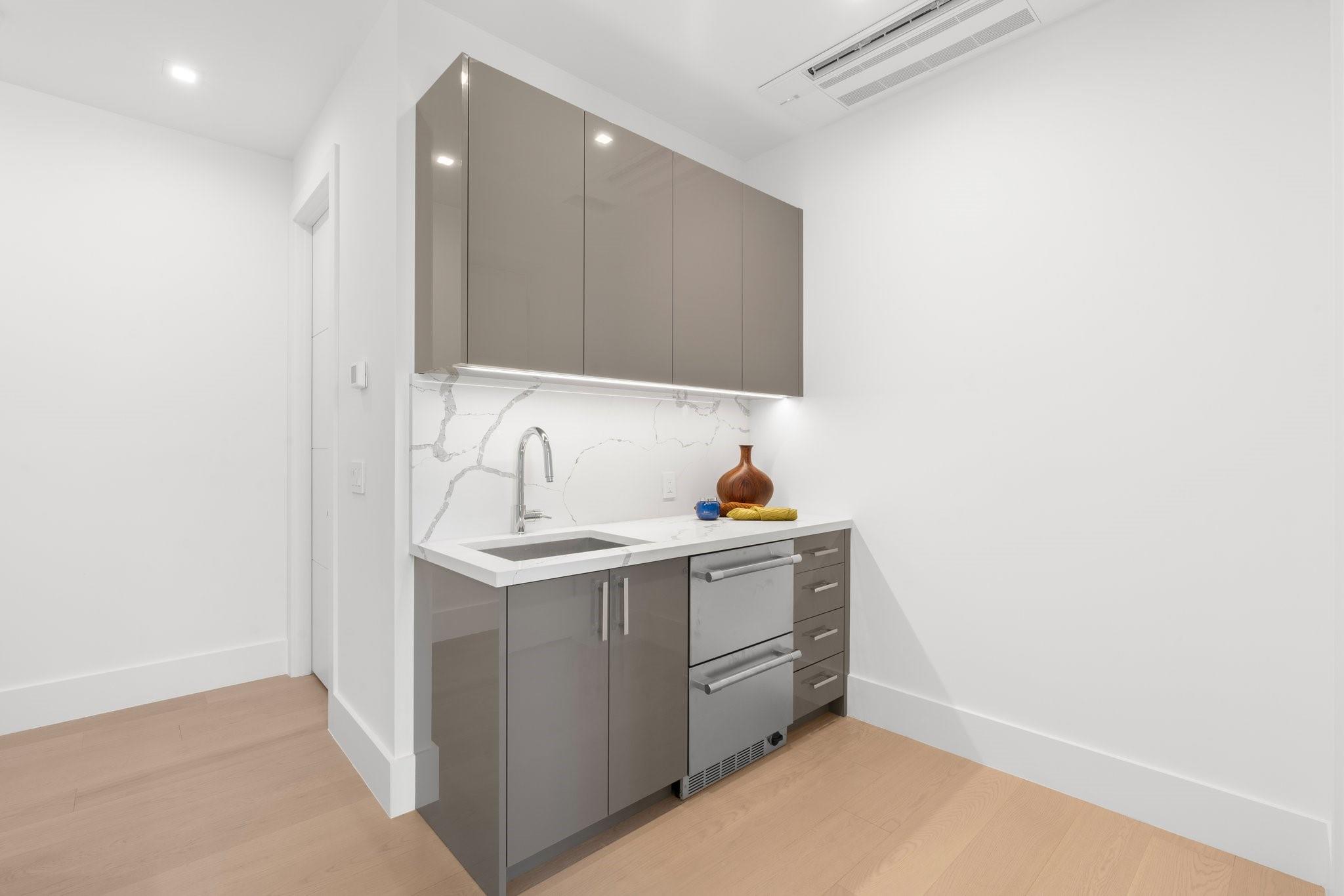 Coral Ridge Country Club - Residential