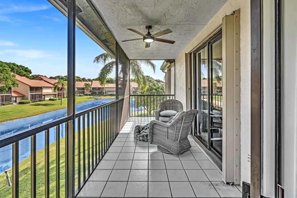 Photo of 5791 Coach House Circle #H, Boca Raton, FL 33486 (MLS # F10441585)