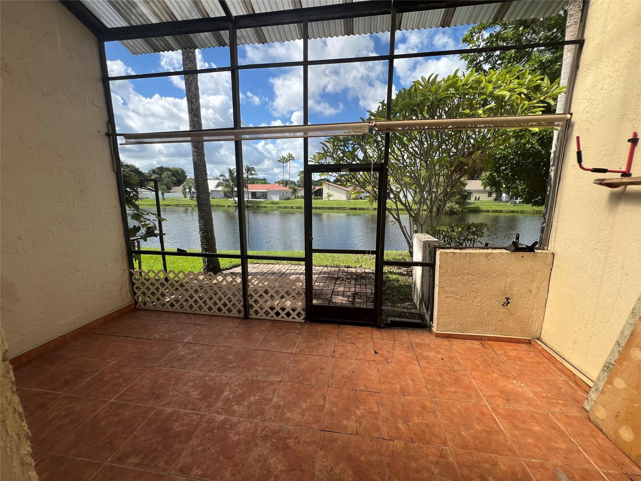 COQUINA LAKES - Residential Lease