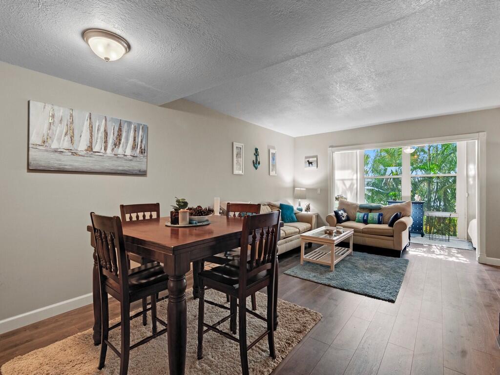 PINETREE VILLAGE - Residential