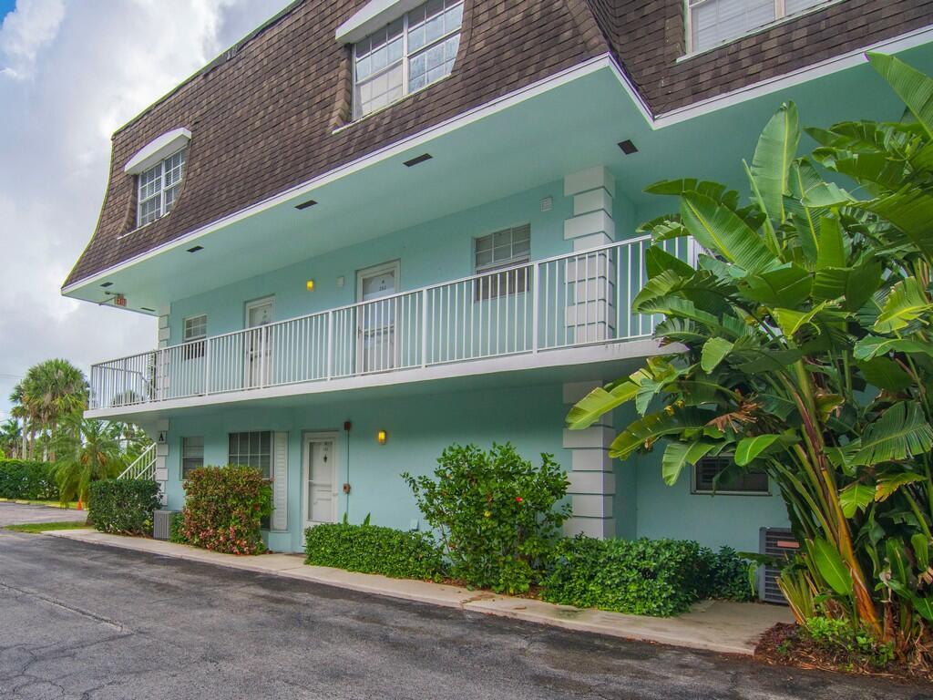 PINETREE VILLAGE - Residential