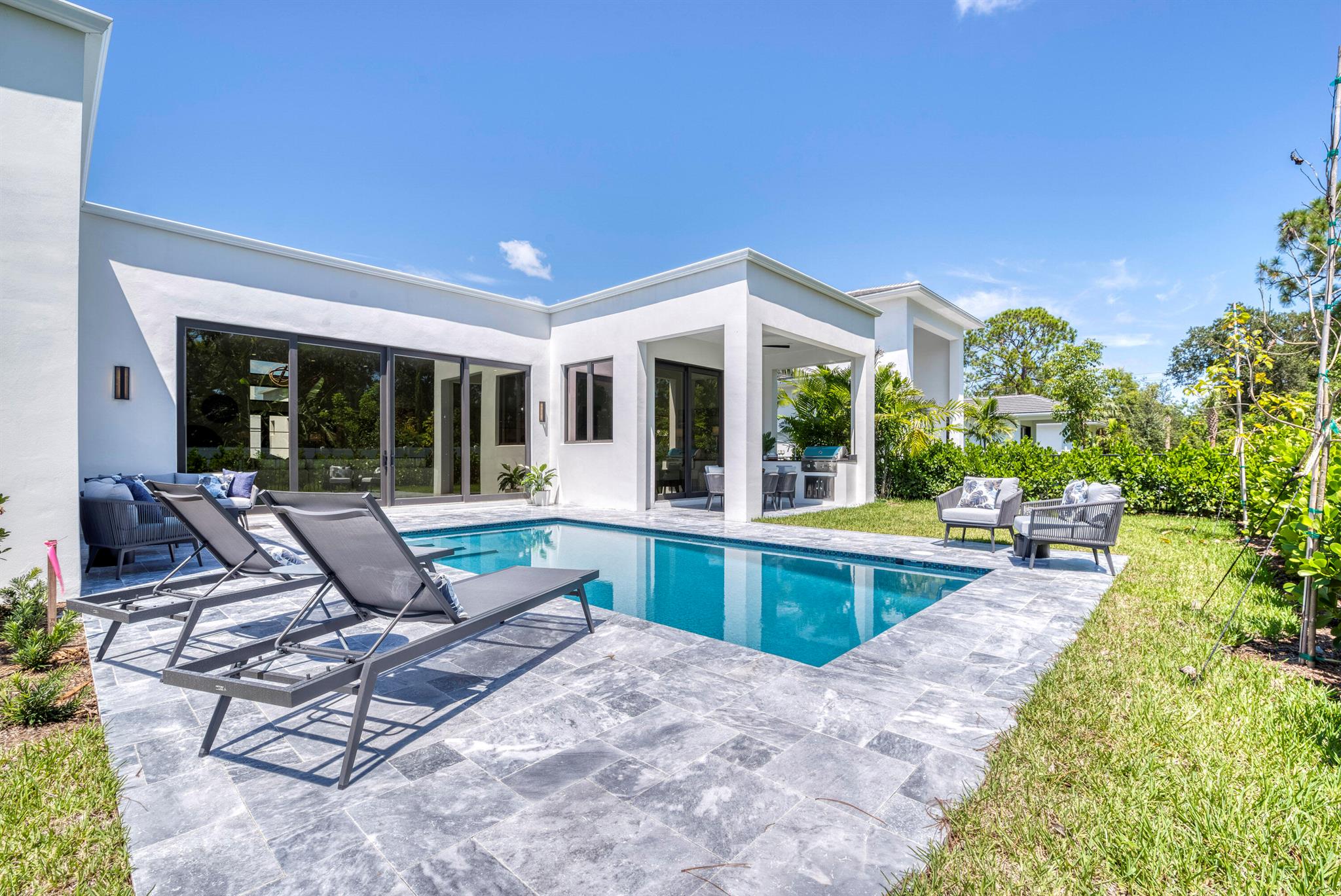 18400 Symphony Court