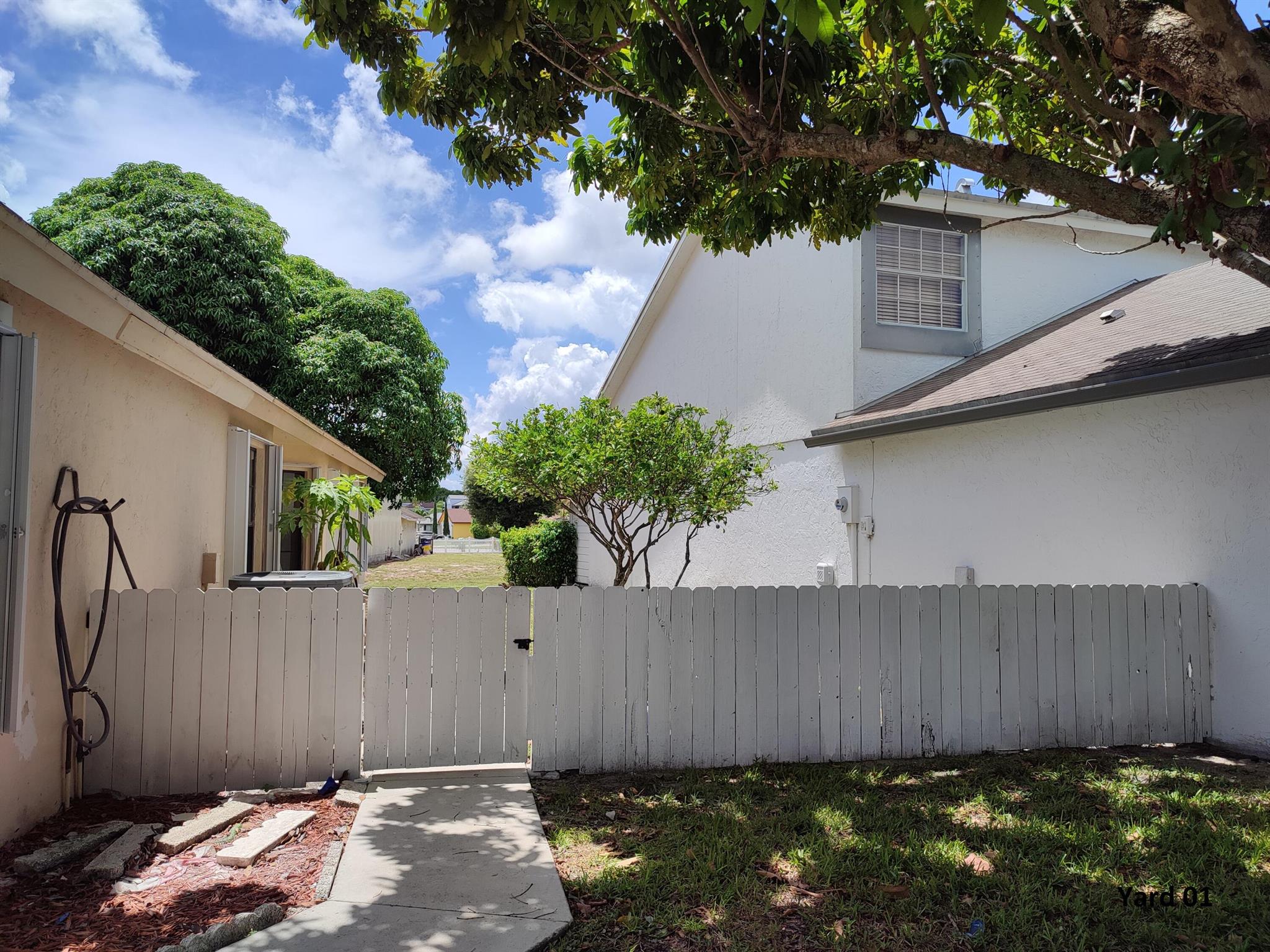 3826 Circle Lake Drive