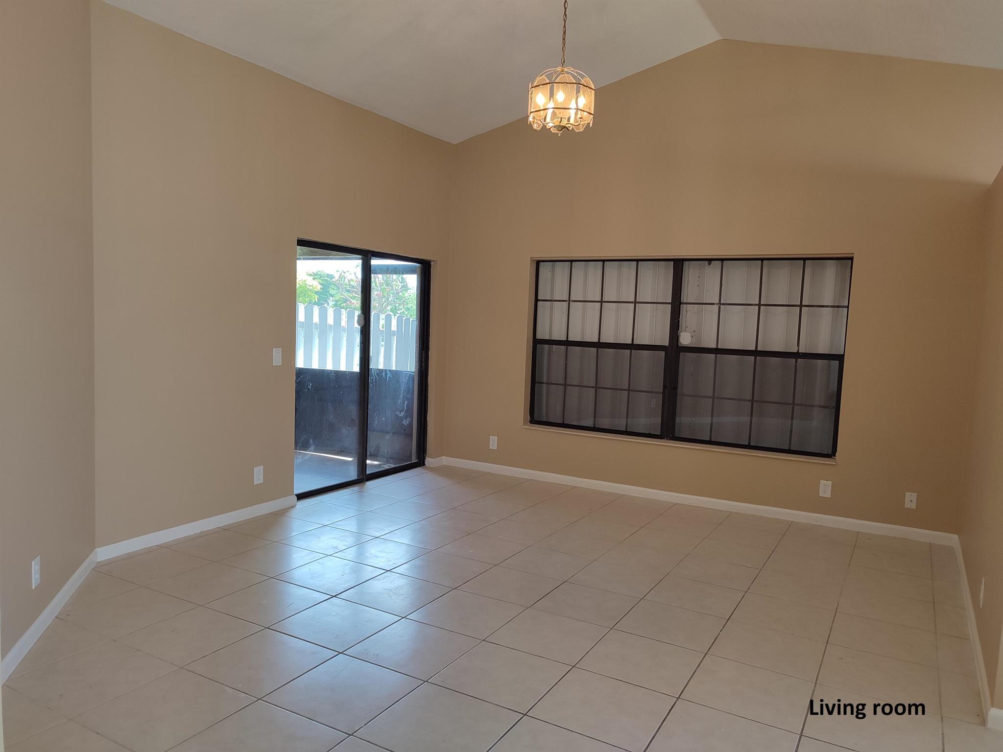 3826 Circle Lake Drive