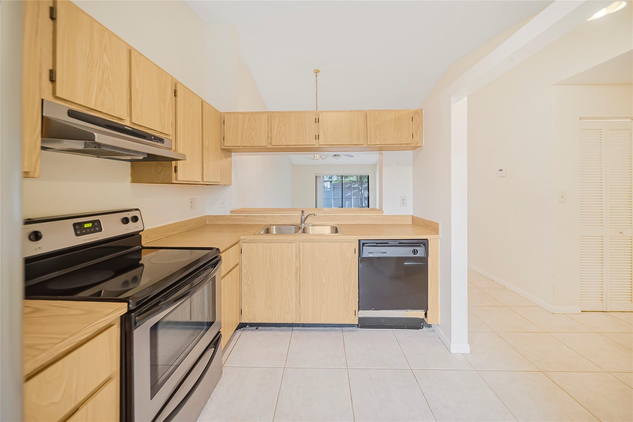 3060 S Oakland Forest Dr 1105