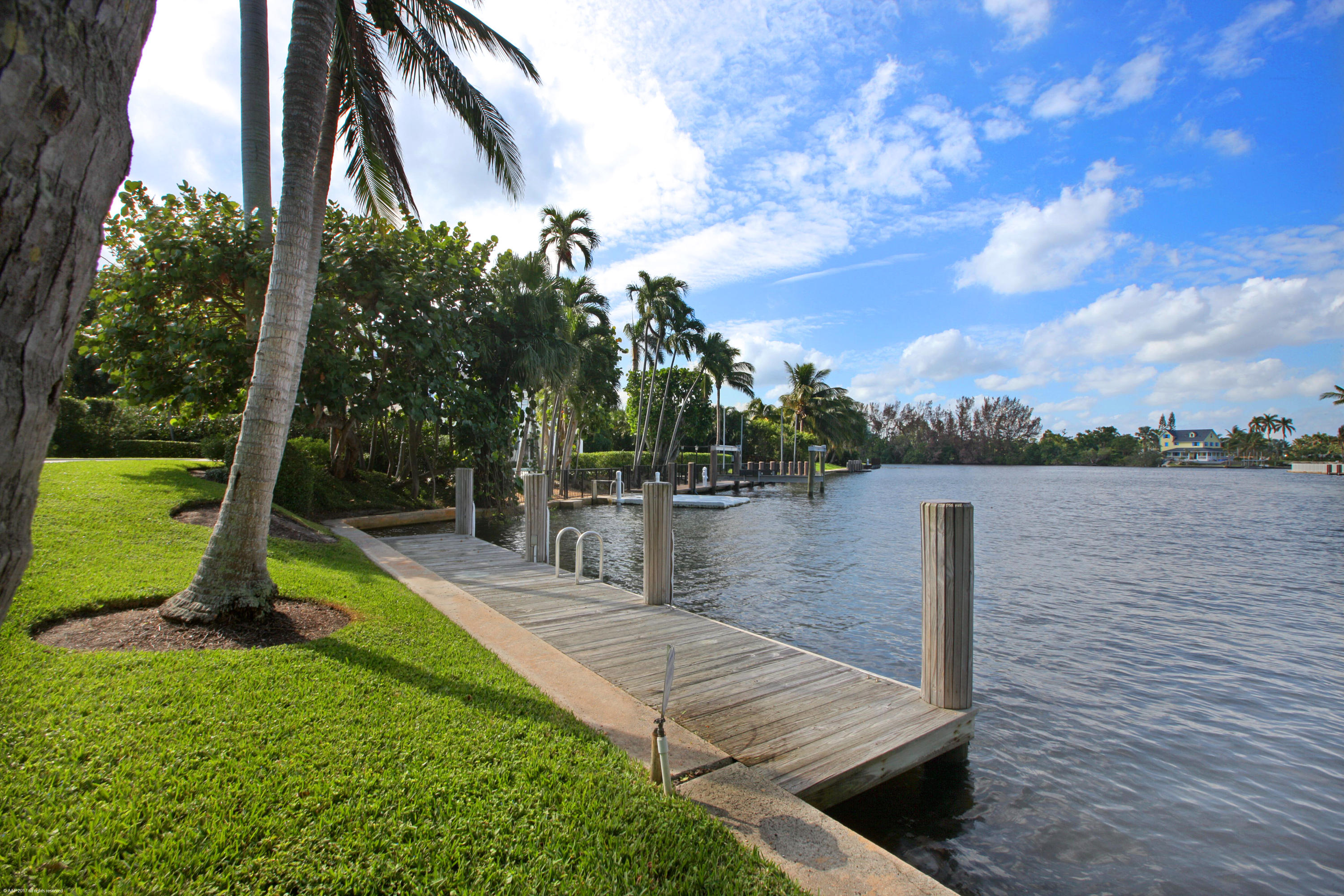 GULFSTREAM COVE - Residential
