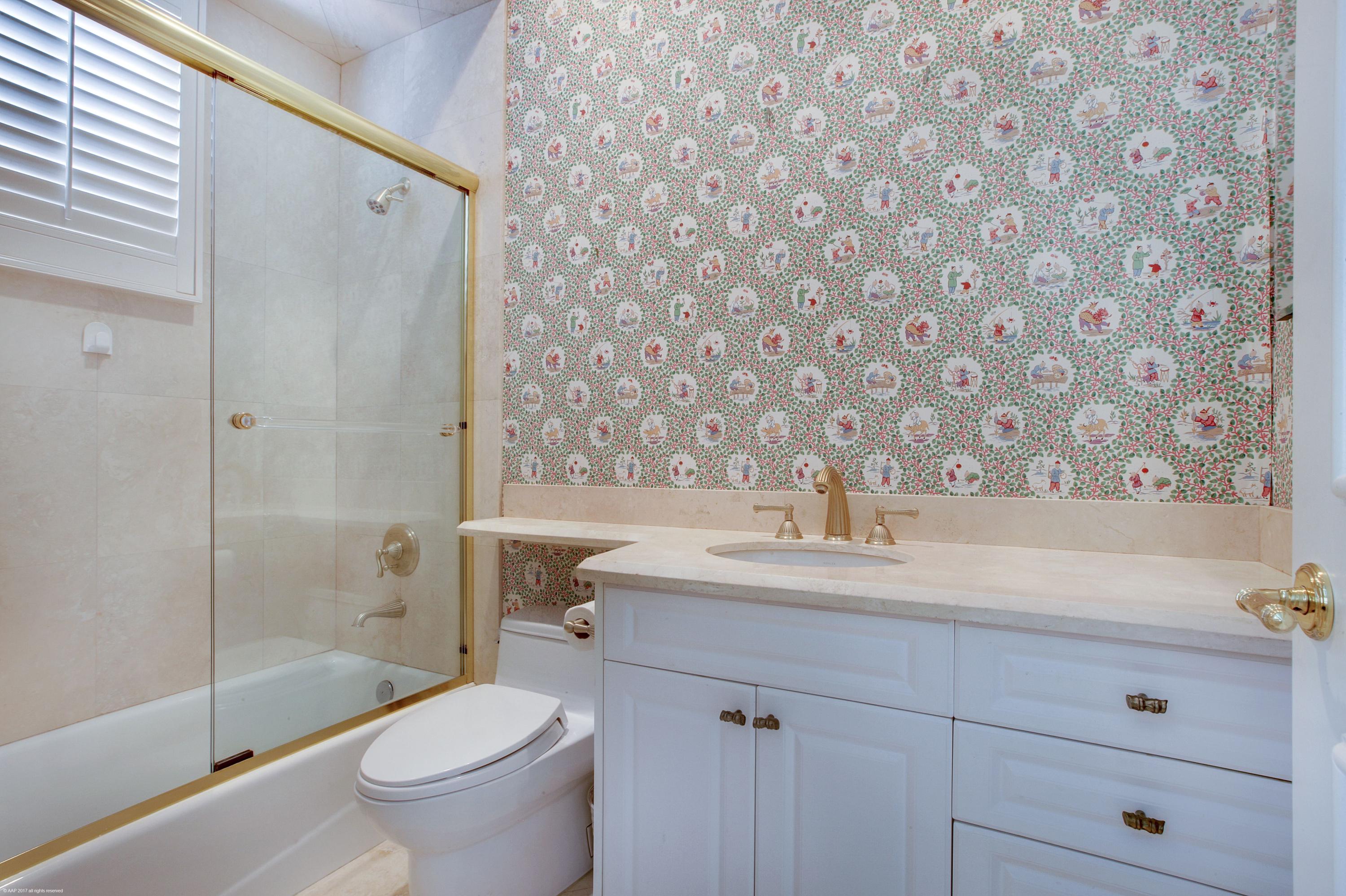 GULFSTREAM COVE - Residential