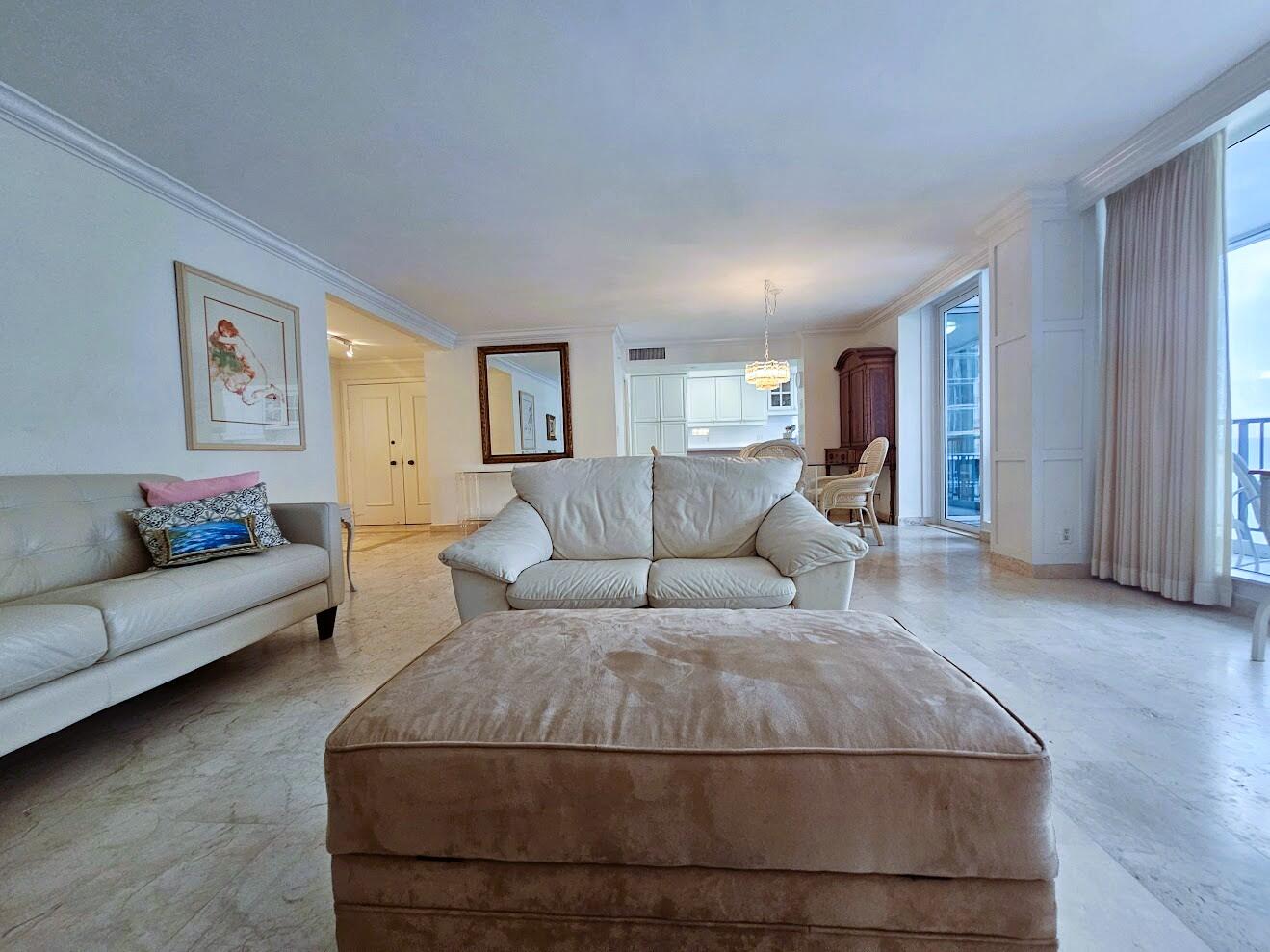 PLAZA SOUTH CONDO - Residential