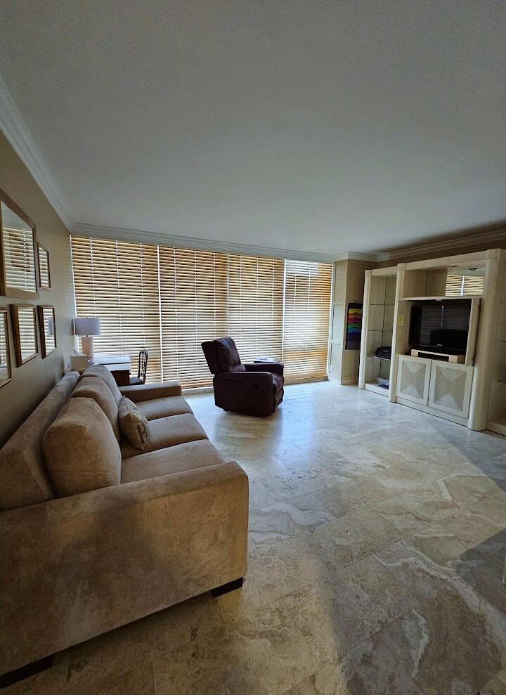 PLAZA SOUTH CONDO - Residential