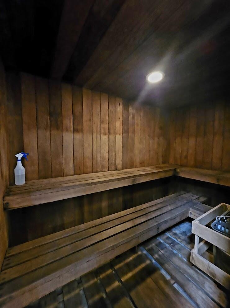 PLAZA SOUTH CONDO - Residential