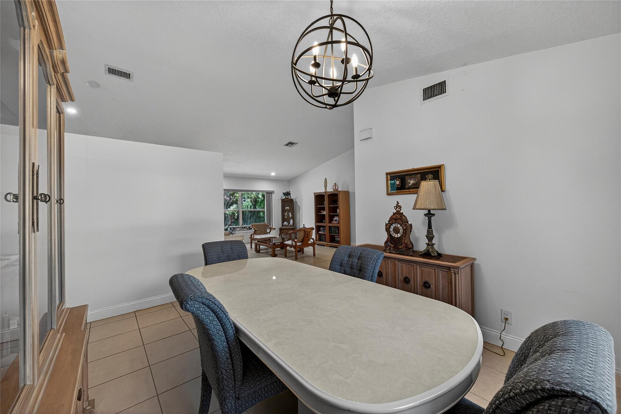 Jacaranda Prcl 215 129-43 - Residential