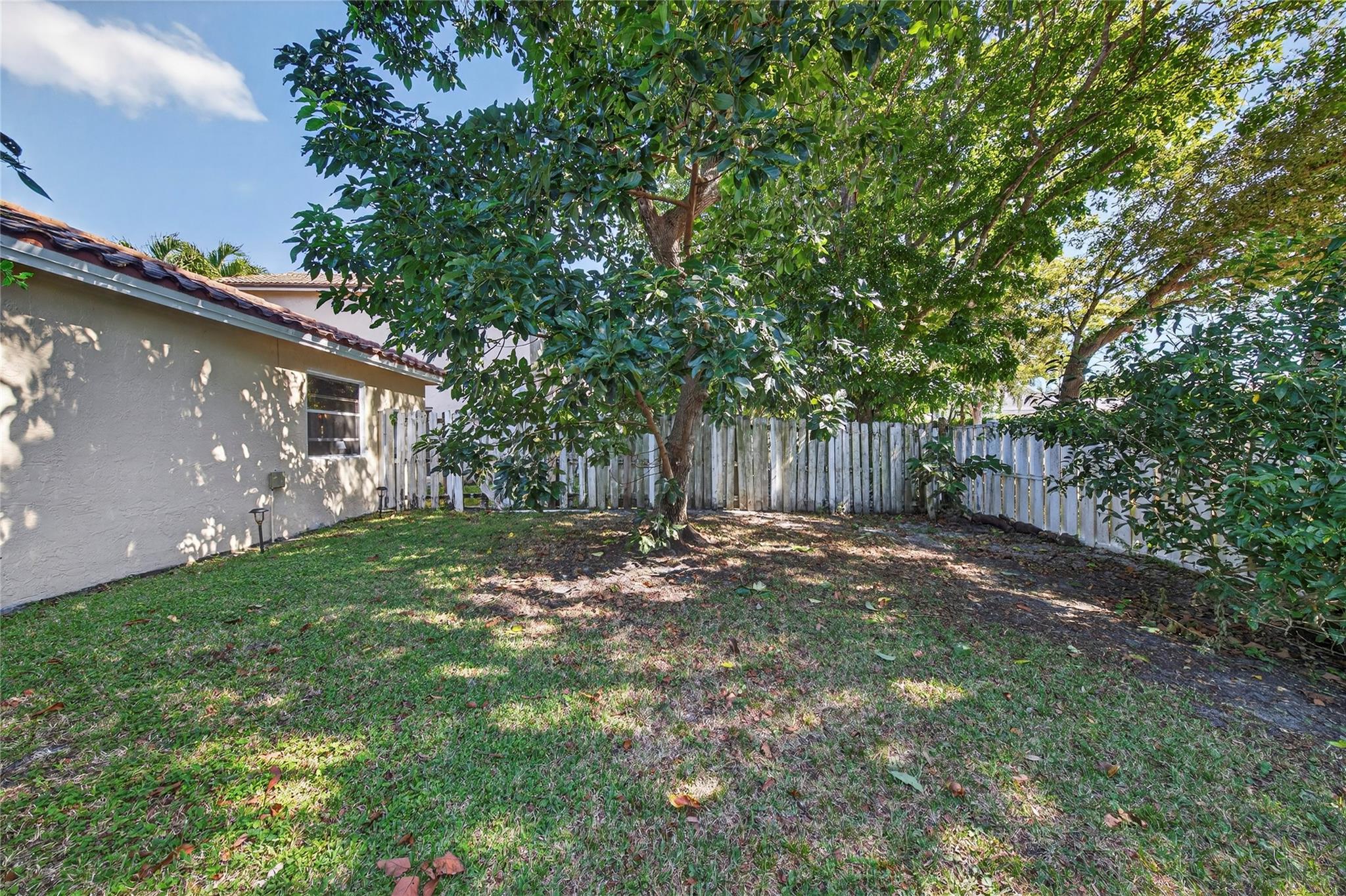 Jacaranda Prcl 215 129-43 - Residential