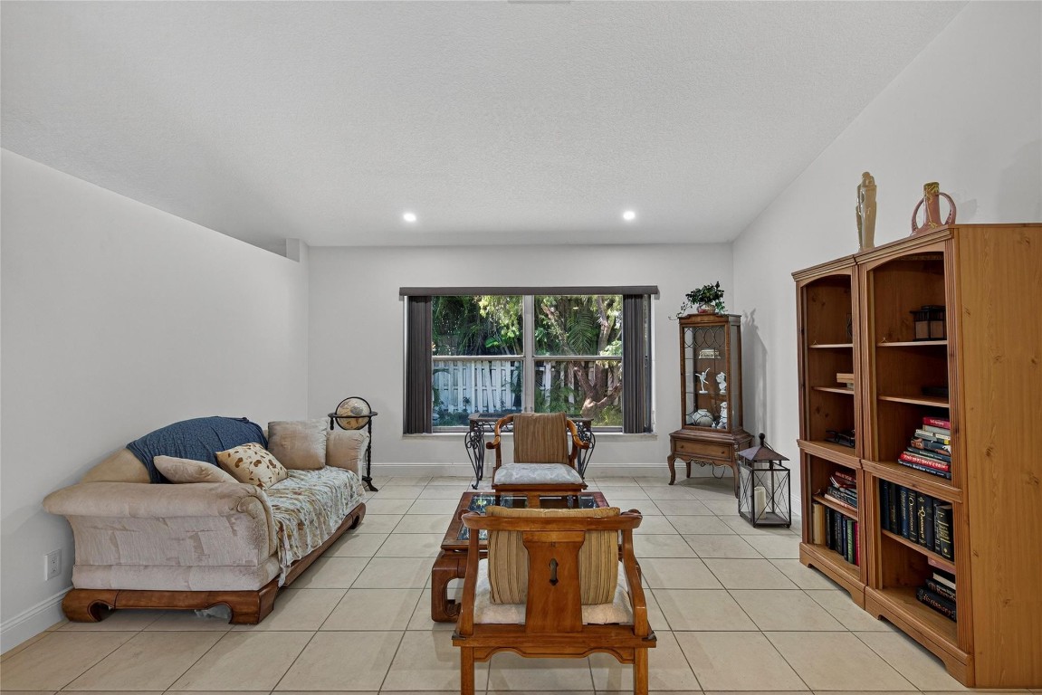 Jacaranda Prcl 215 129-43 - Residential