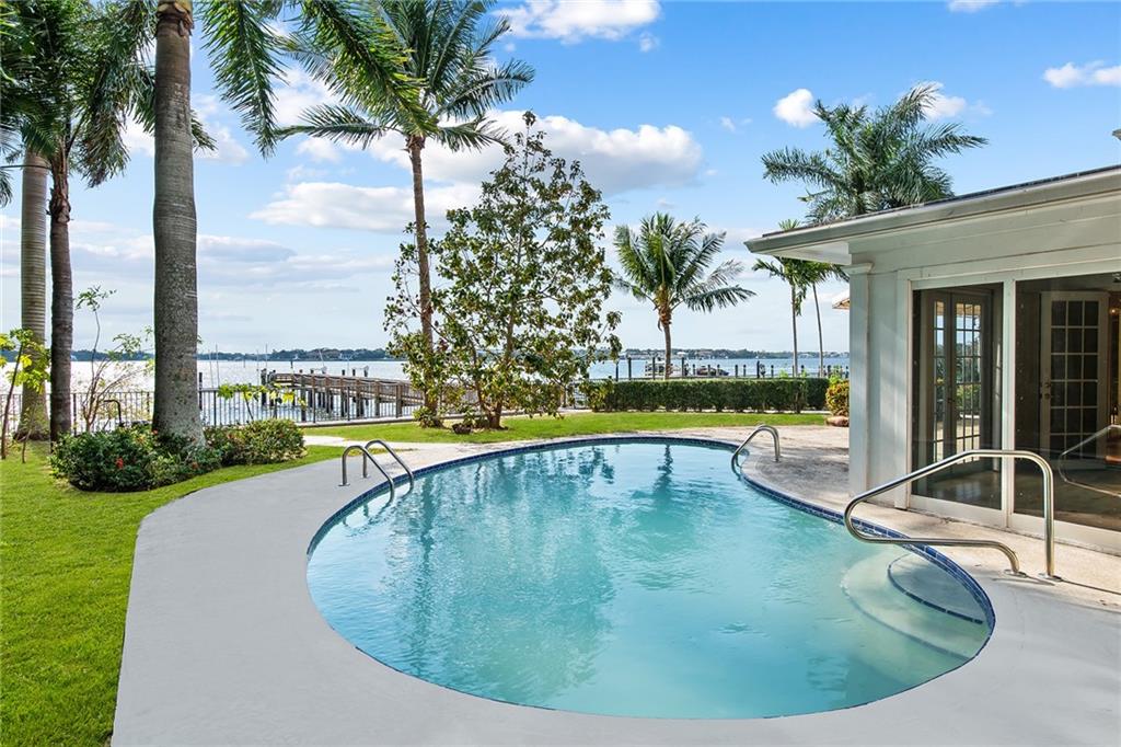 Anchorage Point - Residential