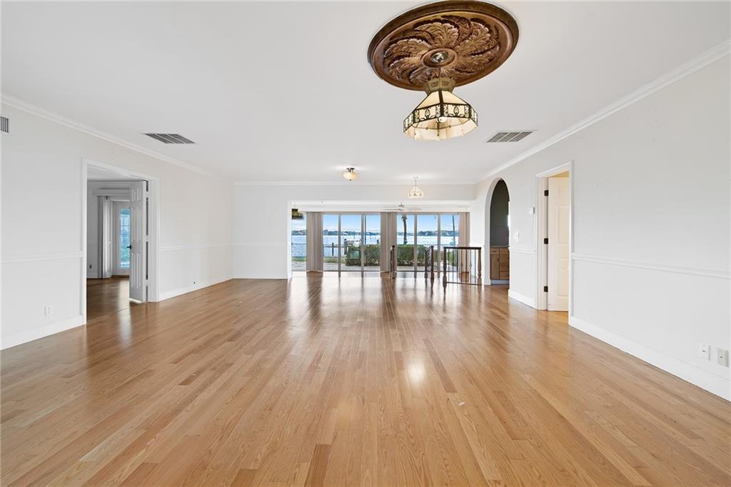 Anchorage Point - Residential