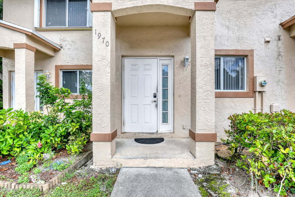 Photo of 1970 LAKEVIEW Drive W, Royal Palm Beach, FL 33411 (MLS # B26060362)