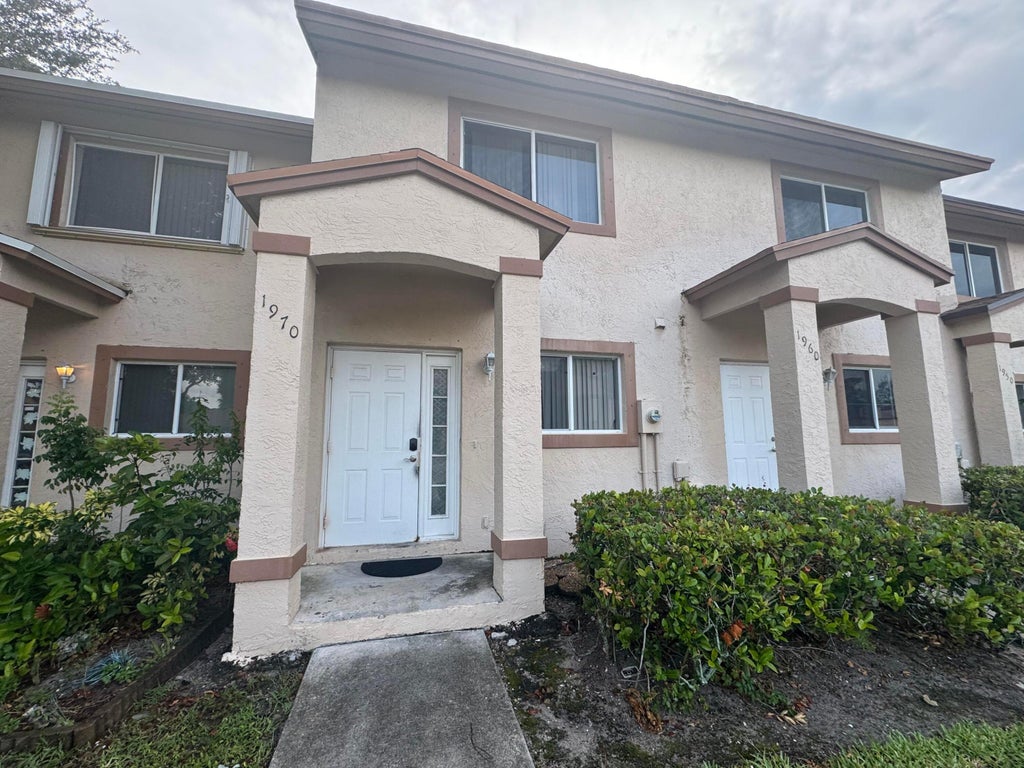 Photo of 1970 LAKEVIEW Drive W, Royal Palm Beach, FL 33411 (MLS # B26060362)