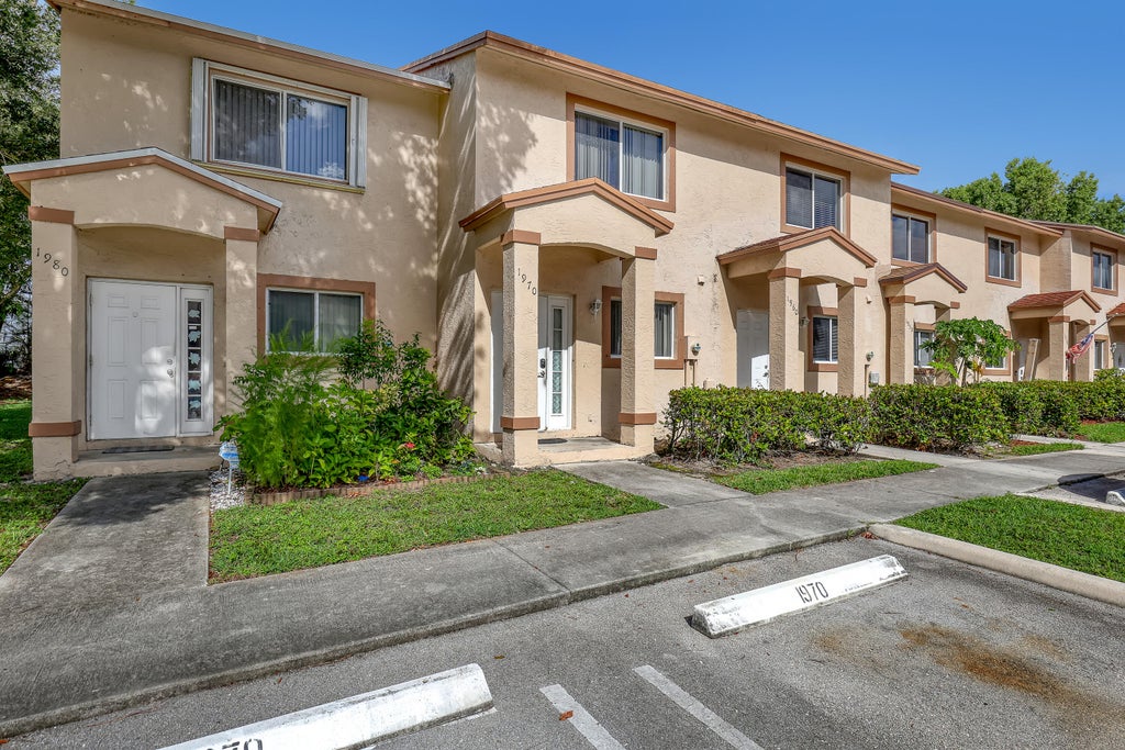 Photo of 1970 LAKEVIEW Drive W, Royal Palm Beach, FL 33411 (MLS # B26060362)
