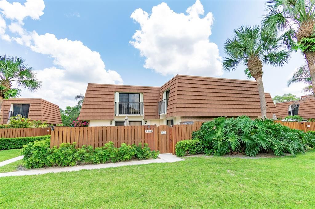 Photo of 2410 24th Court, Jupiter, FL 33477 (MLS # R10824622)