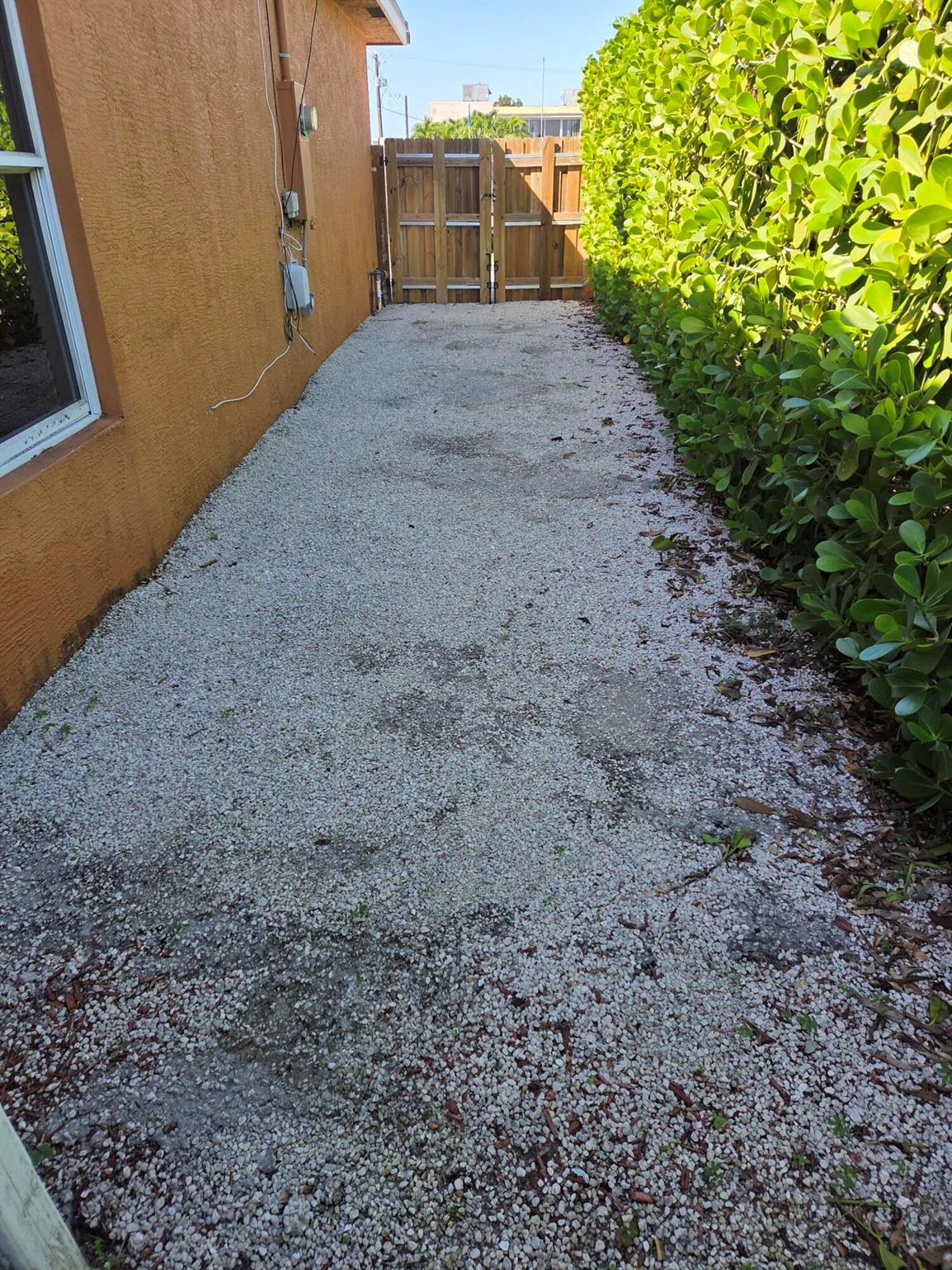 LAKE WORTH TOWN OF - Residential Income