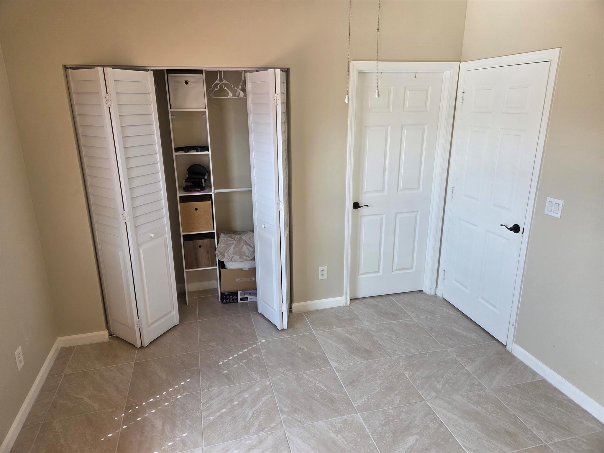 LAKE WORTH TOWN OF - Residential Income