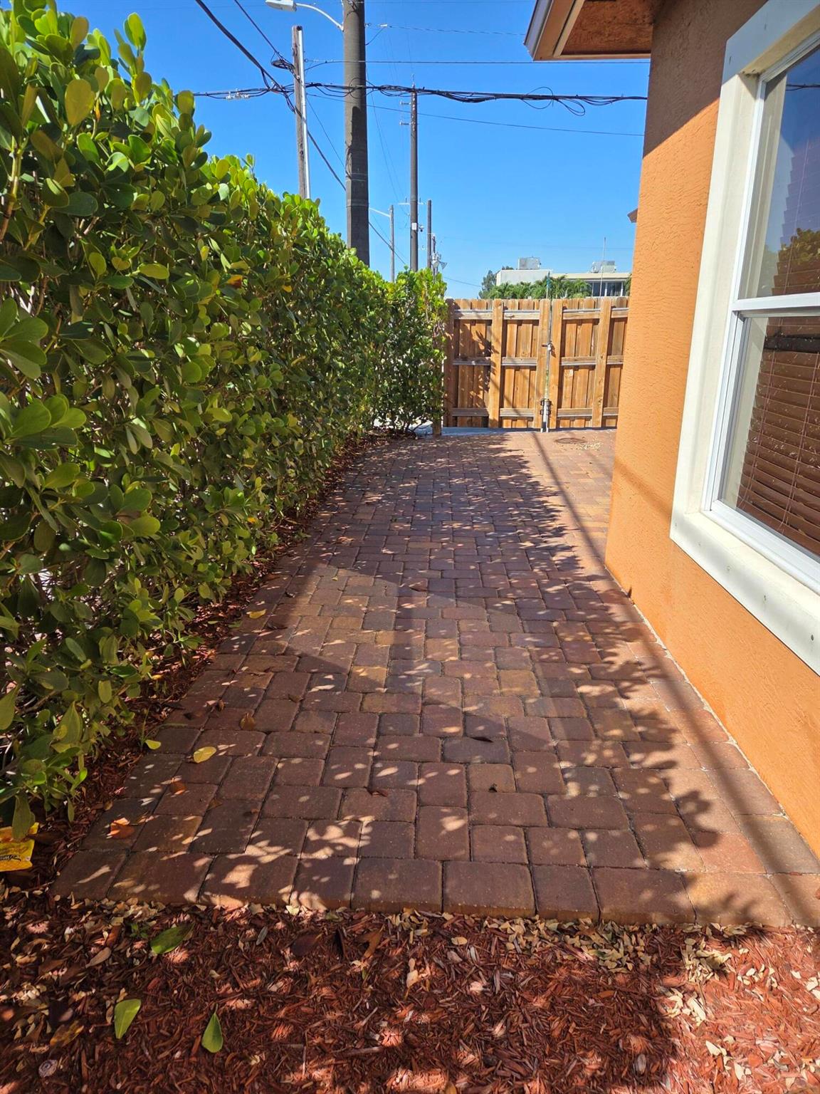 LAKE WORTH TOWN OF - Residential Income