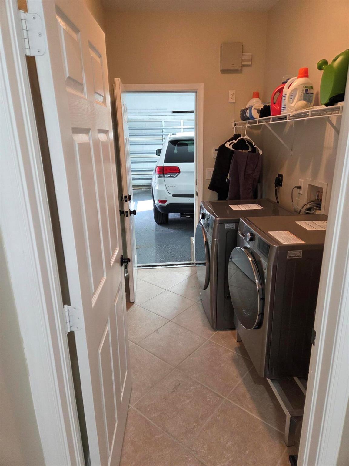 LAKE WORTH TOWN OF - Residential Income