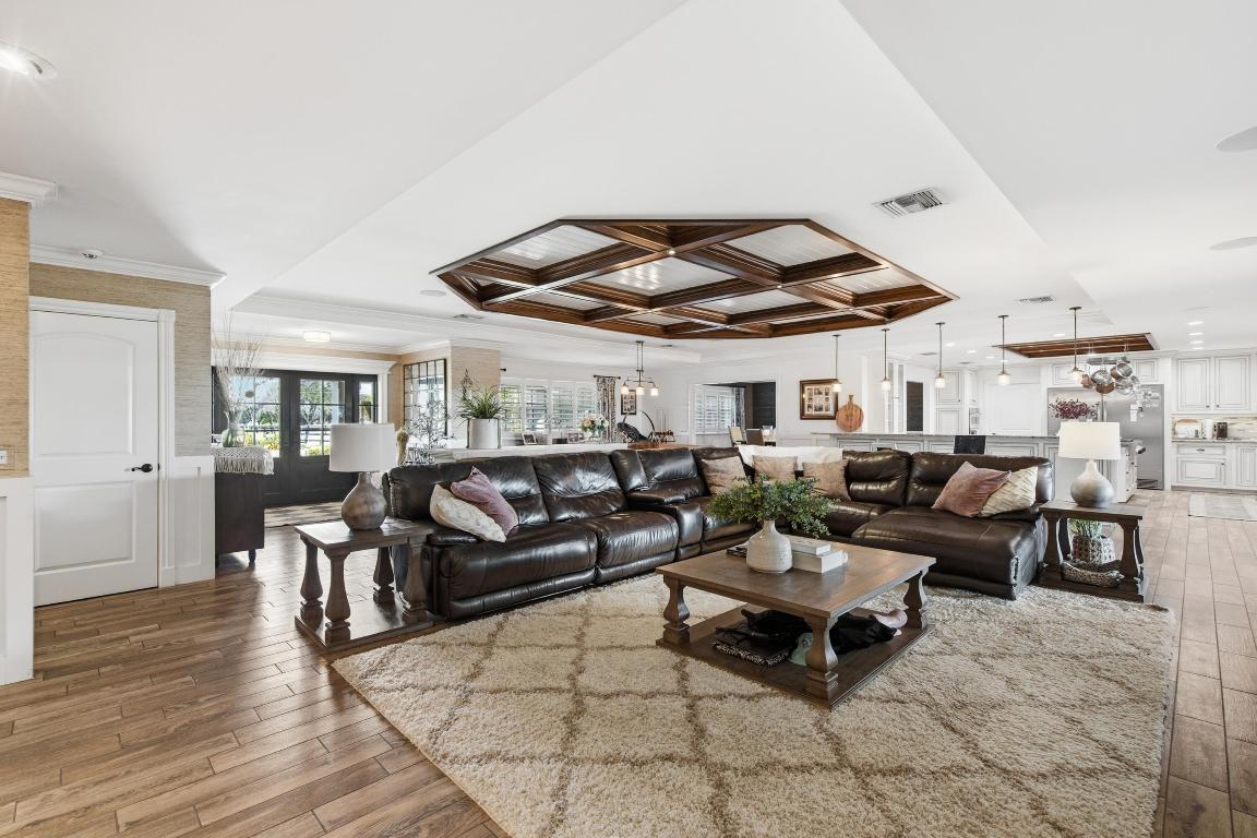 BARKDULL GARDENS - Residential