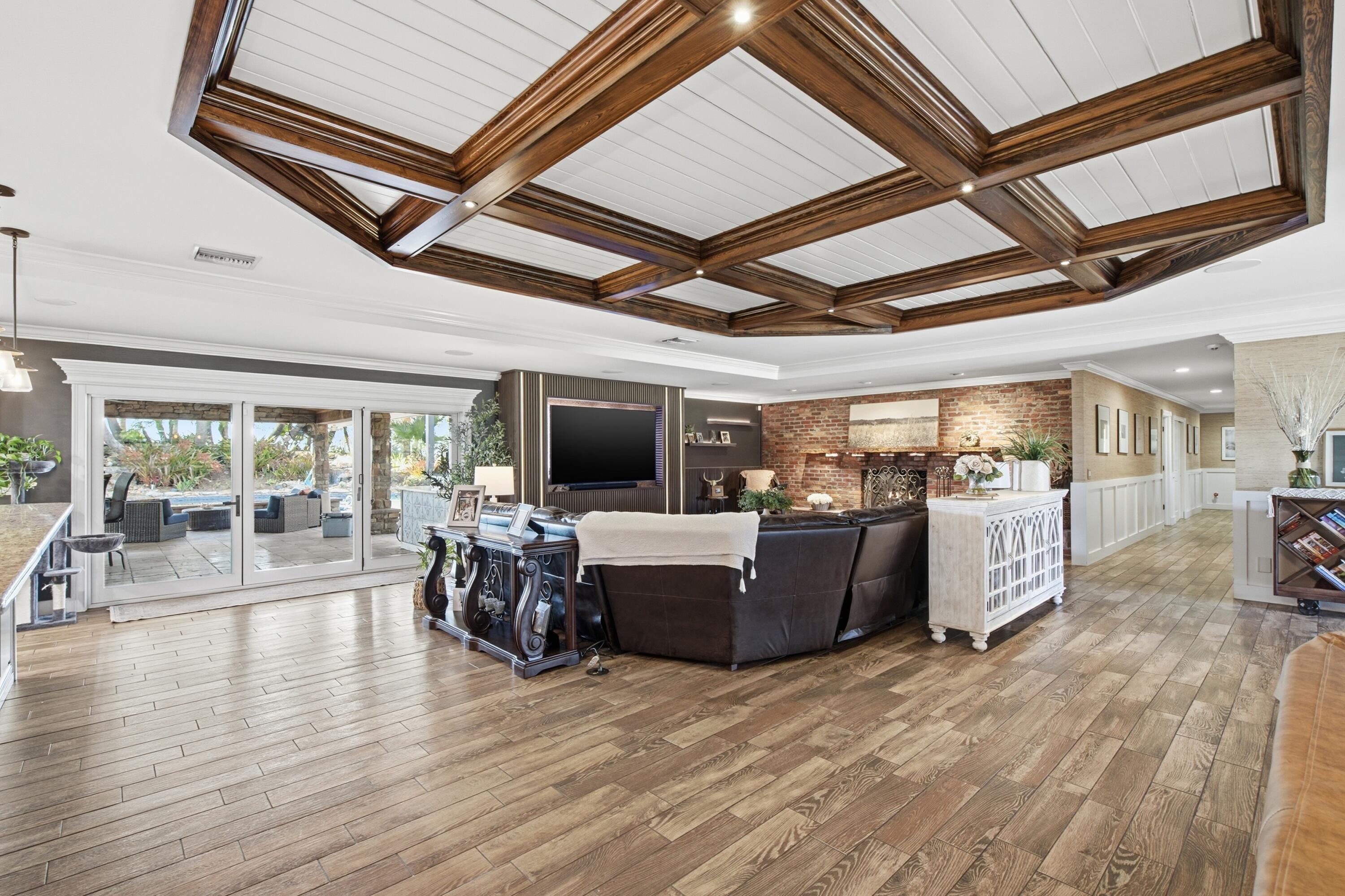 BARKDULL GARDENS - Residential