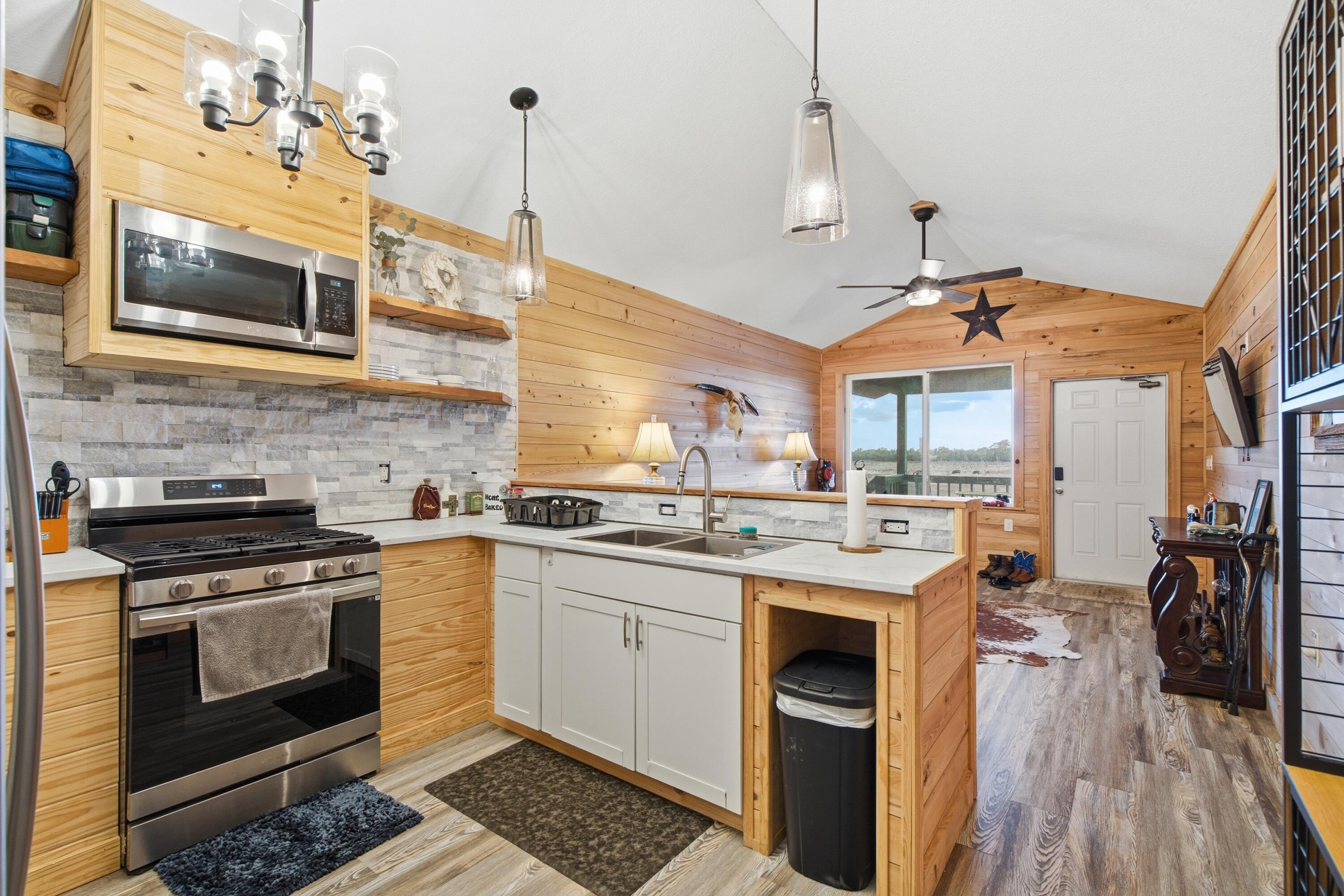 BARKDULL GARDENS - Residential