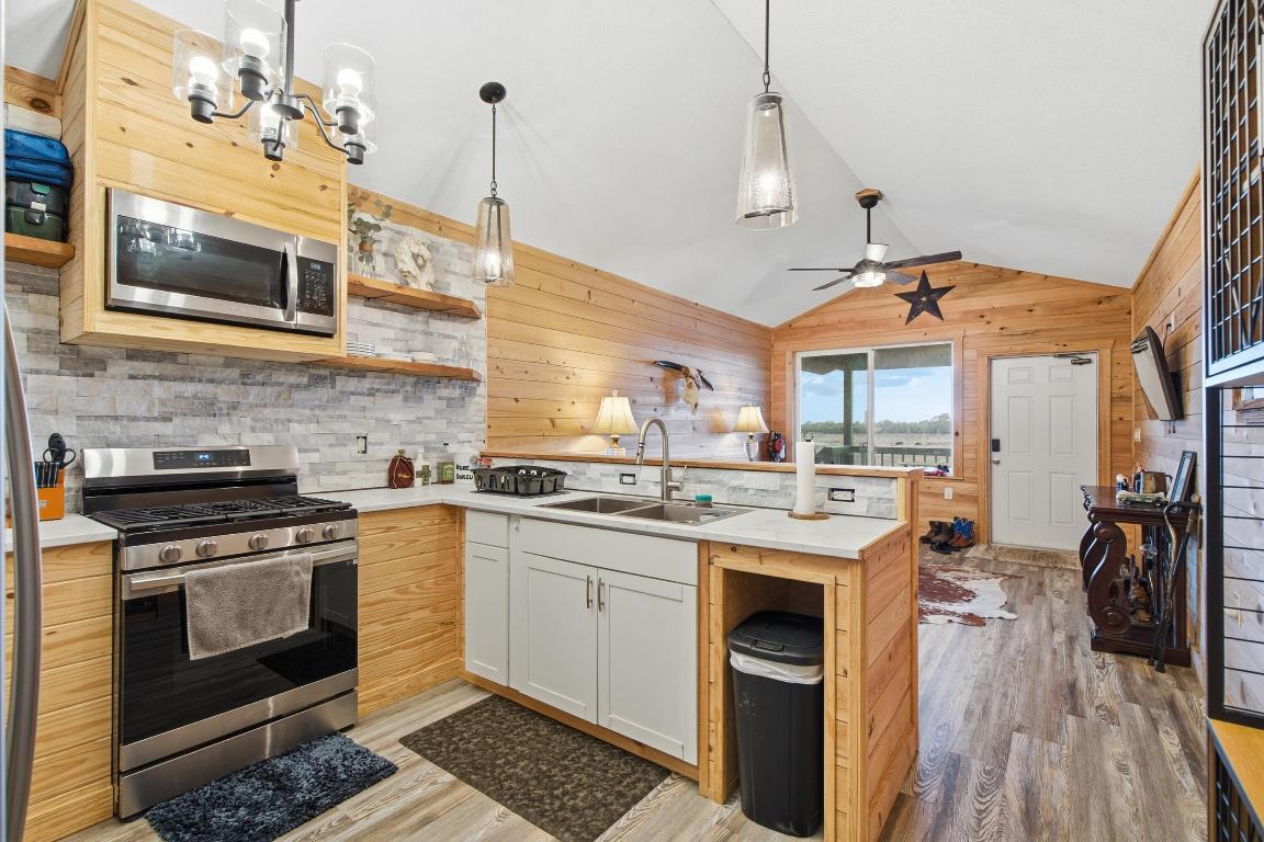 BARKDULL GARDENS - Residential