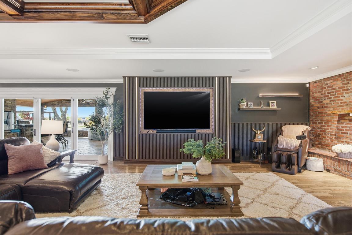 BARKDULL GARDENS - Residential